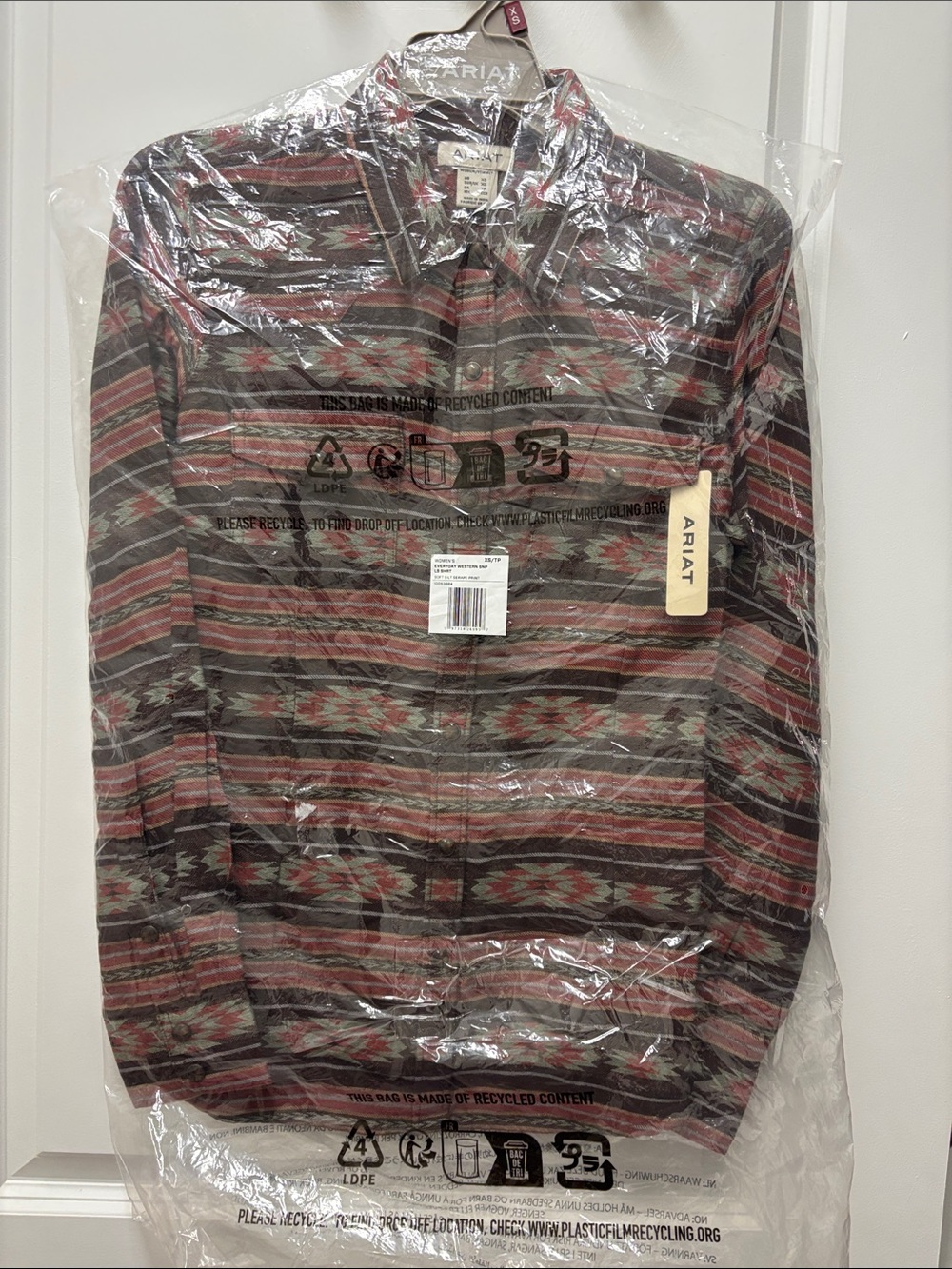 Ariat Men's Red and Gray Patterned Button-Down Shirt
